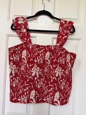 Old navy Size Extra Large (XL) Floral Print Smocked Top with Ruffle Straps